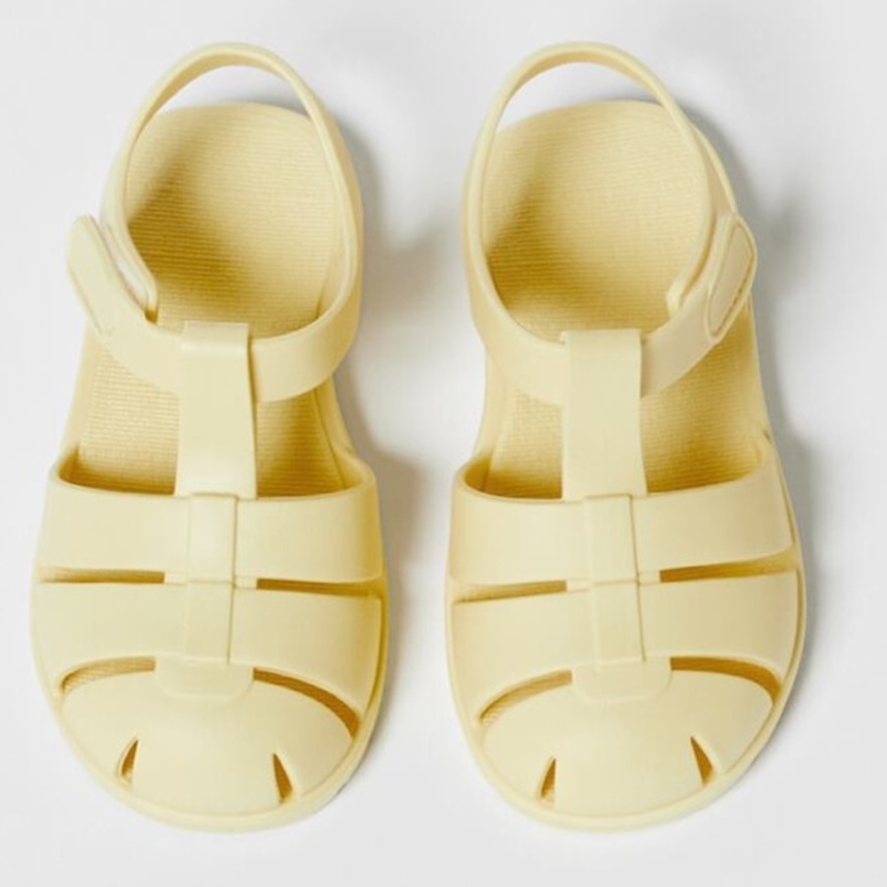 Zara toddler monochromatic fisherman jelly sandals